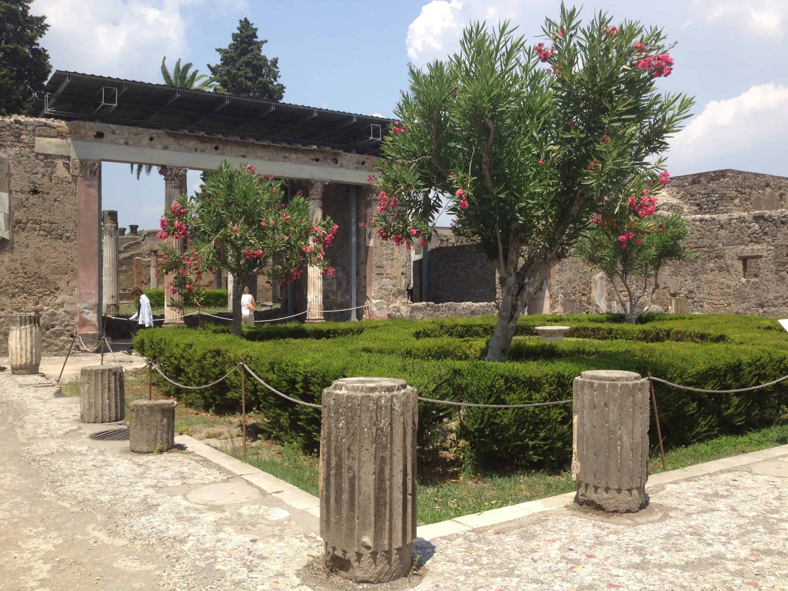 a peristyle garden in a home in Pompeii