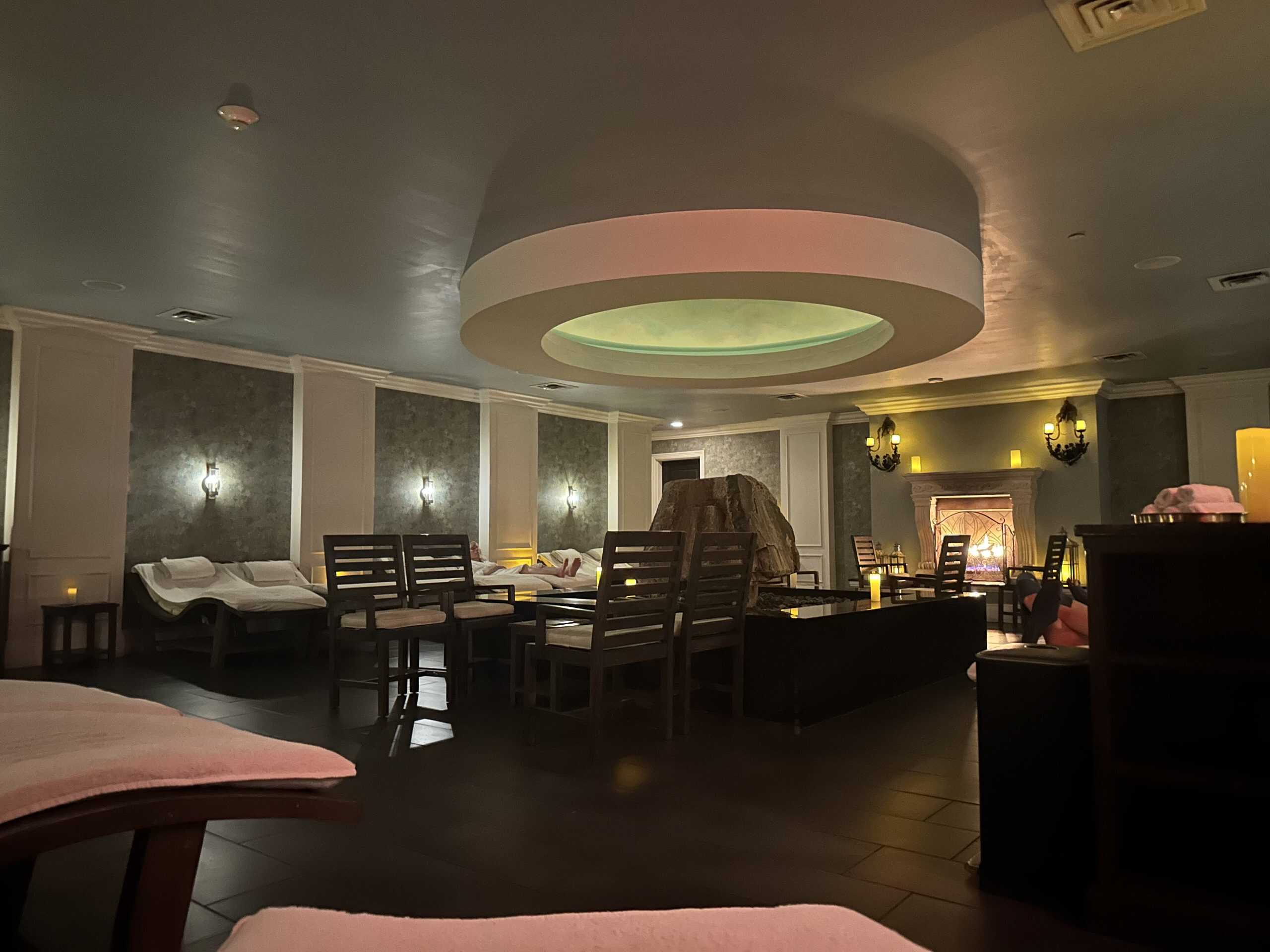 Tranquil relaxation room at the spa in the Mirbeau resort at Rhinebeck.