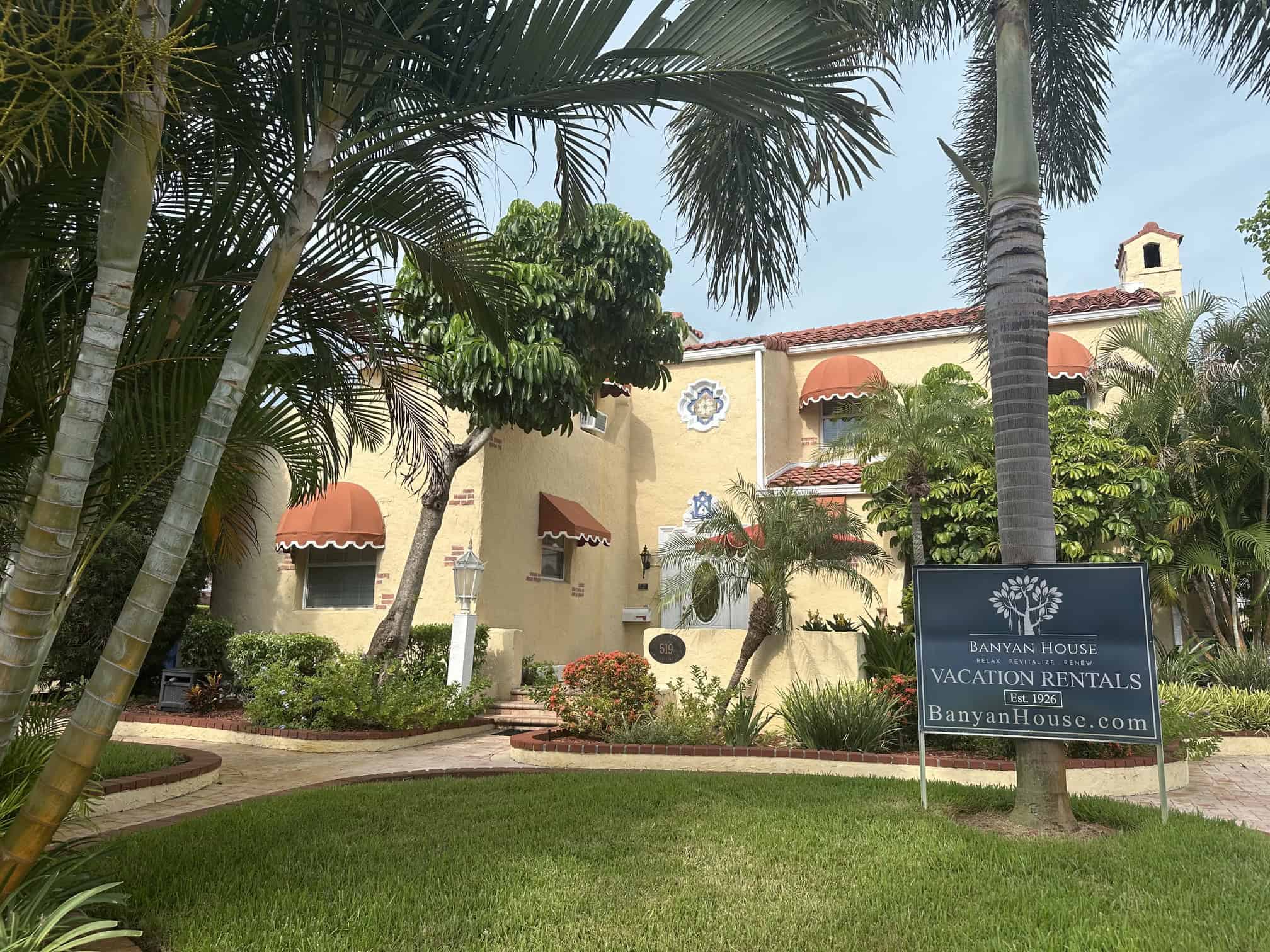 Historic Banyan House hotel in Venice Beach, FL.